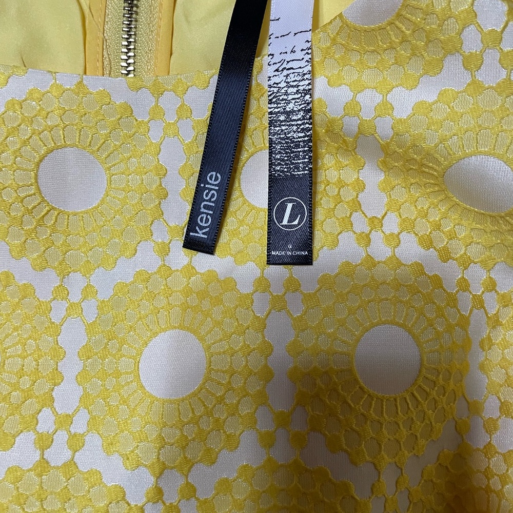 Kenzie Large Yellow Dress - Picture 5 of 8